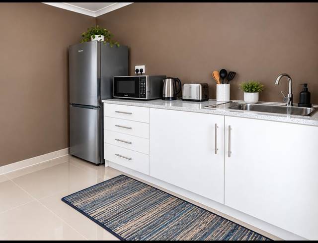 1 BEDROOM PROPERTY TO RENT IN BLUFF